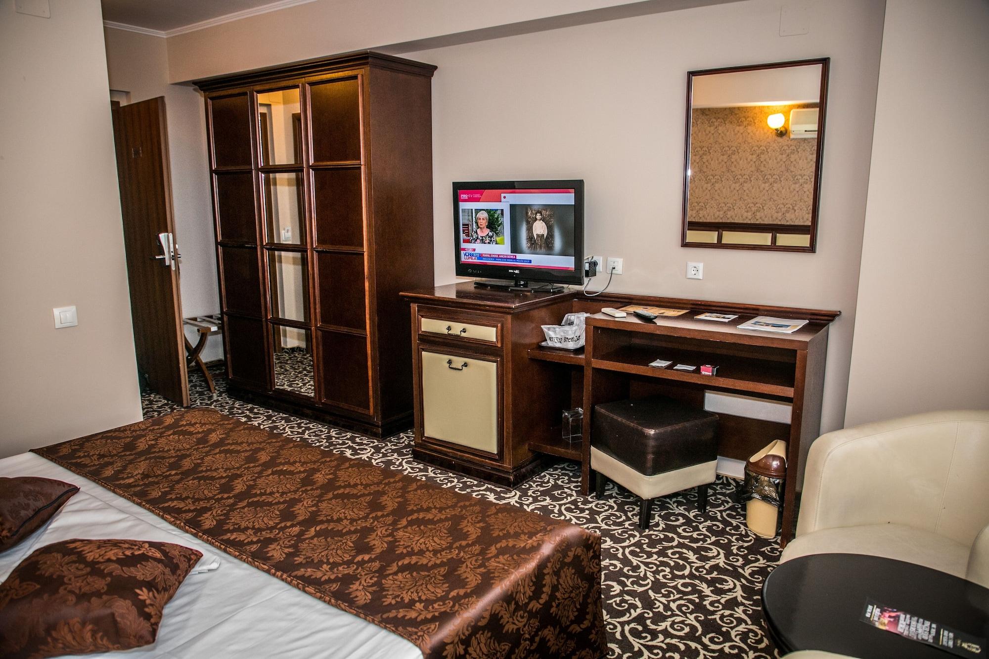 Hotel Megalos Constanta Bagian luar foto