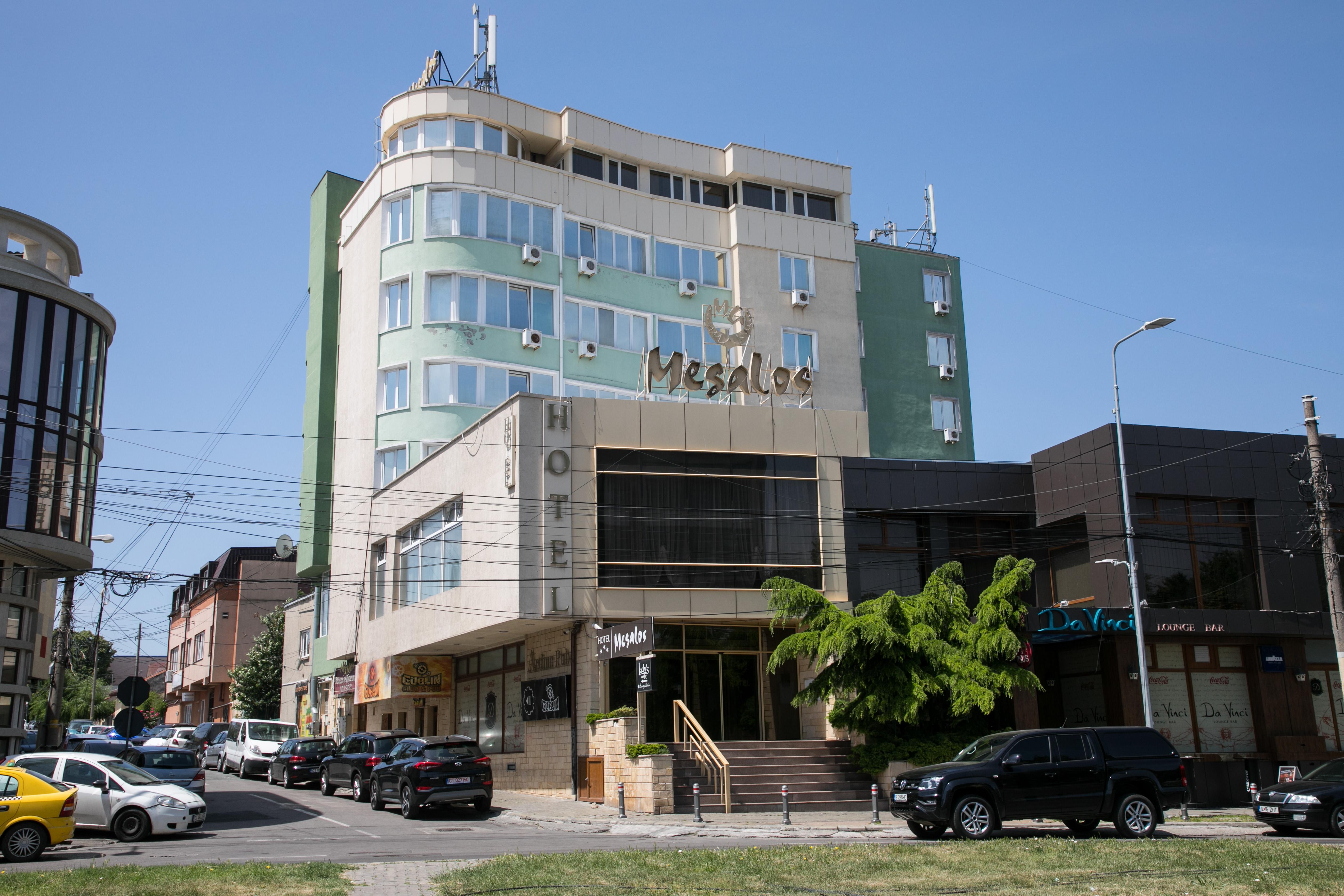 Hotel Megalos Constanta Bagian luar foto