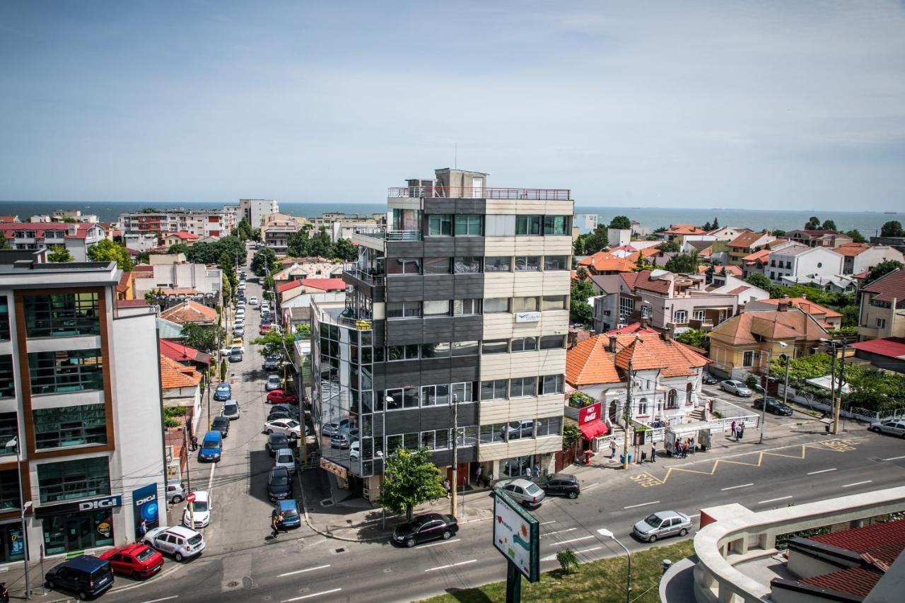 Hotel Megalos Constanta Bagian luar foto